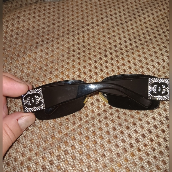 Chanel CC sunglasses - Picture 2 of 5